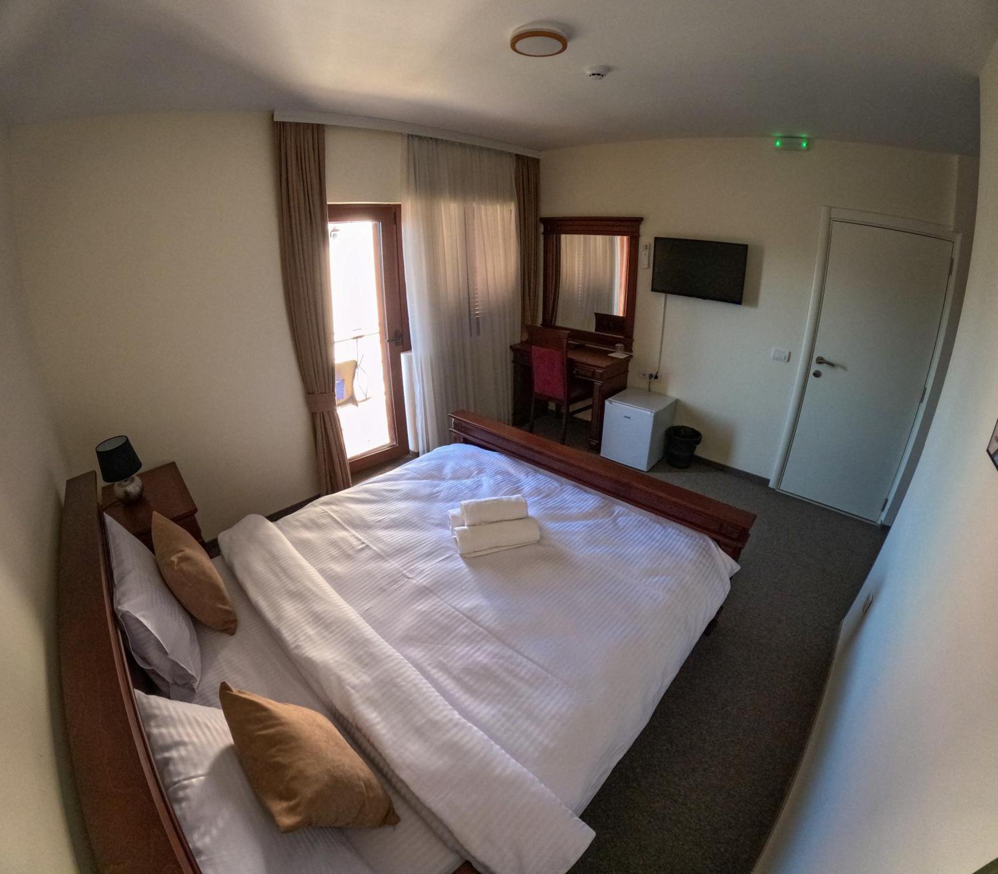 Motel Zeta Lux Mitrovici  ภายนอก รูปภาพ