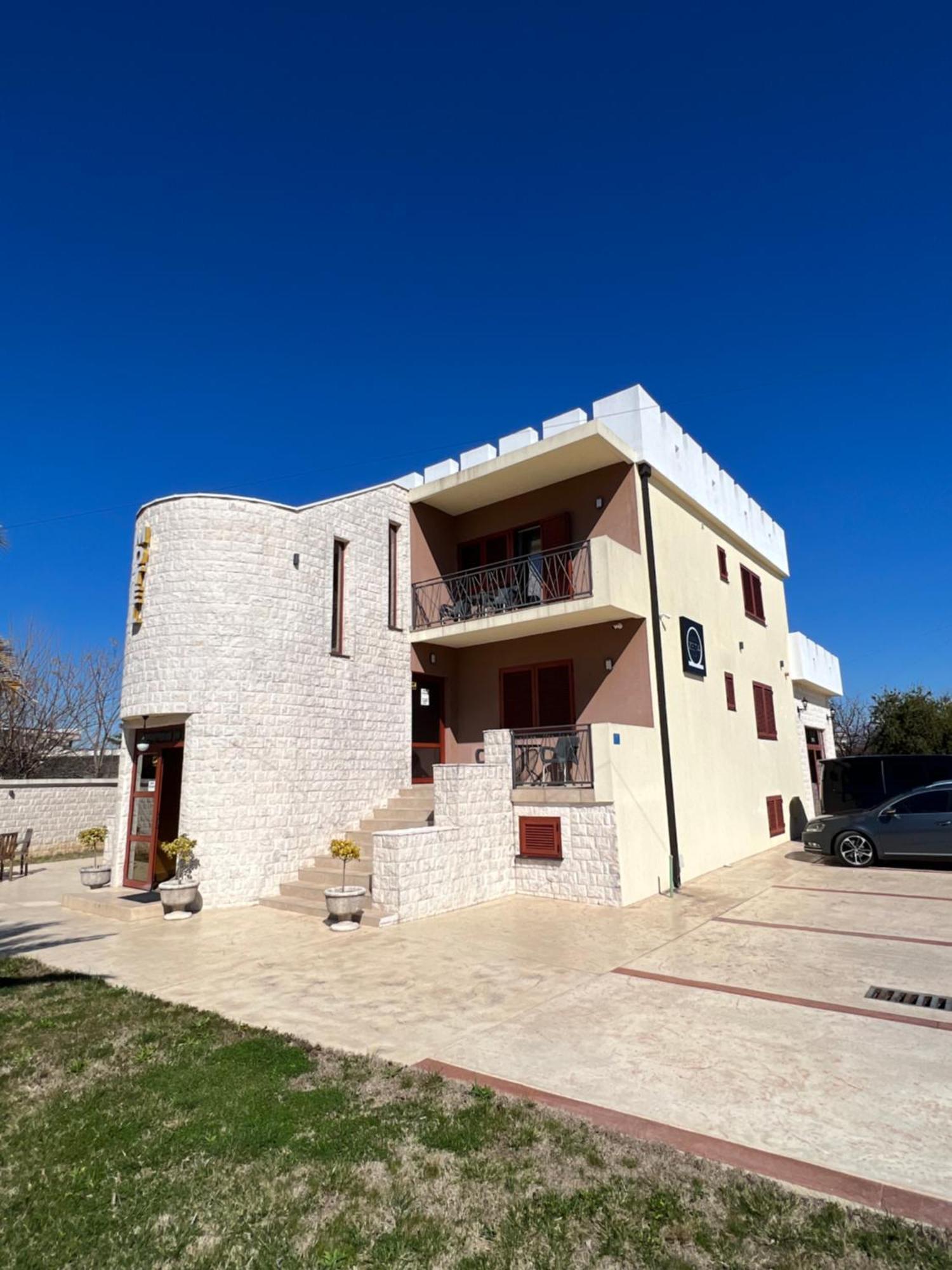 Motel Zeta Lux Mitrovici  ภายนอก รูปภาพ